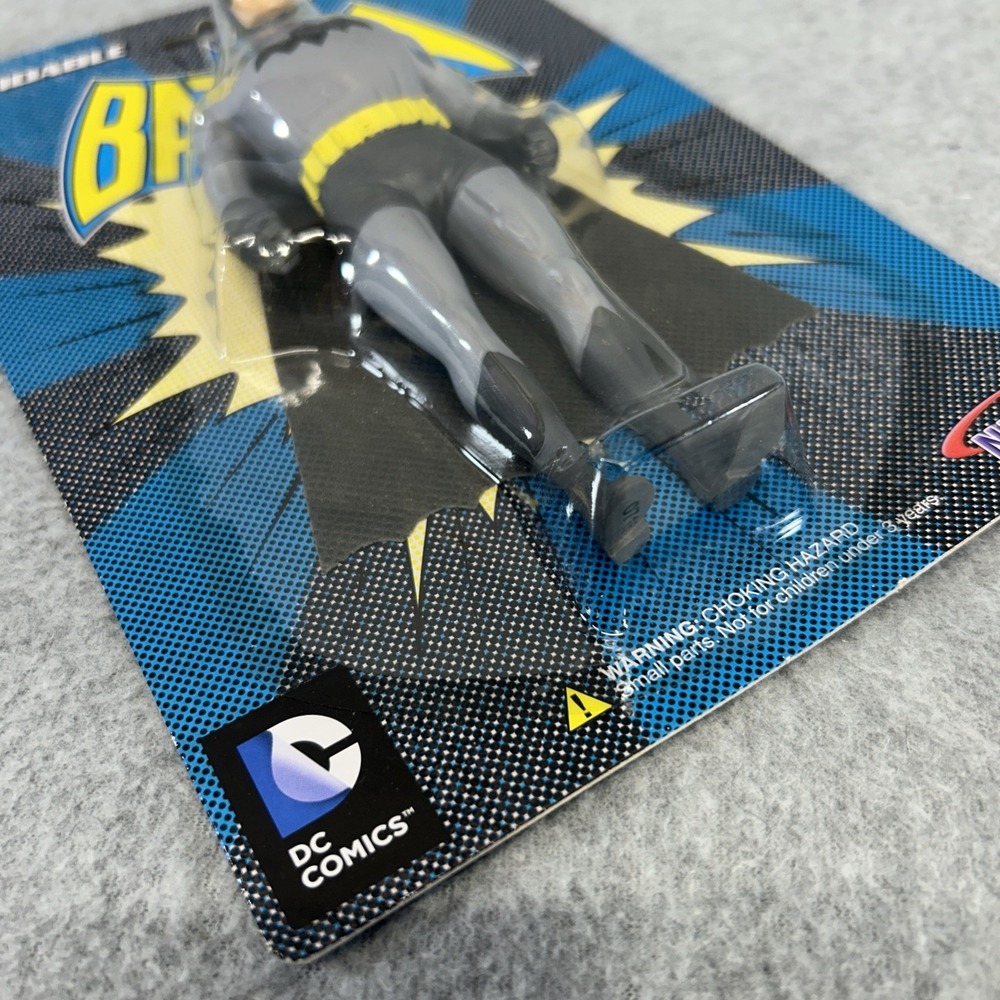 * BATMAN 5.5 IN DC COMICS BENDABLE ACTION FIGURE BY NJ CROCE - NEW * - Picture 5 of 7